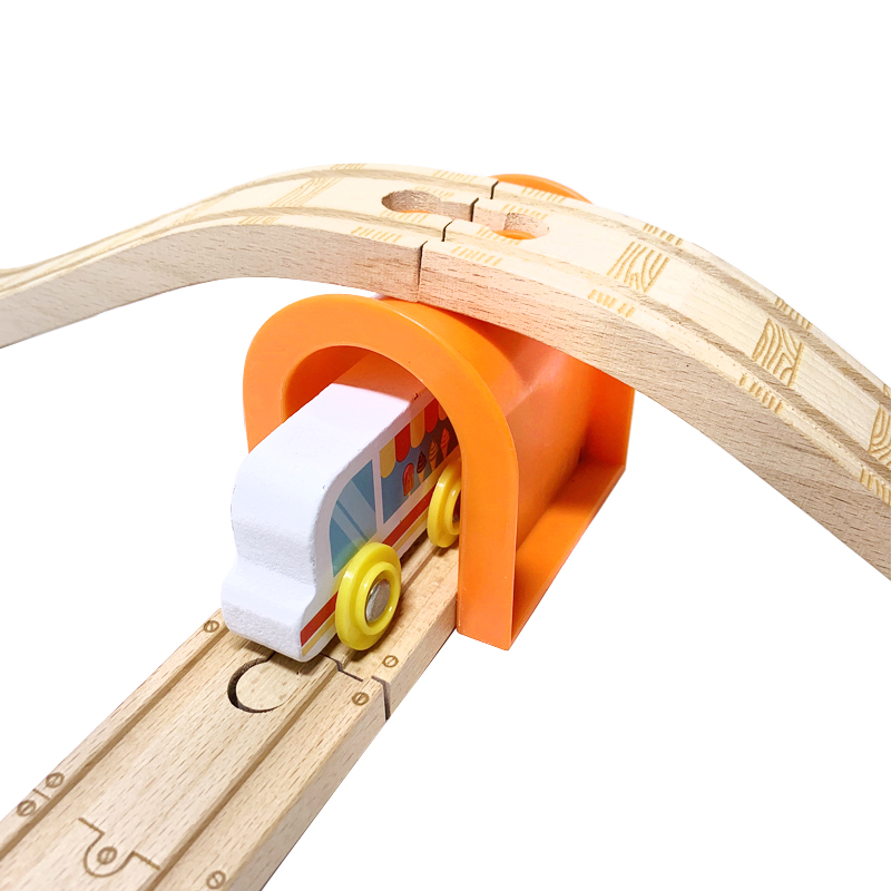 Gaming Accessories To Have - Treno elettrico Pista in legno per