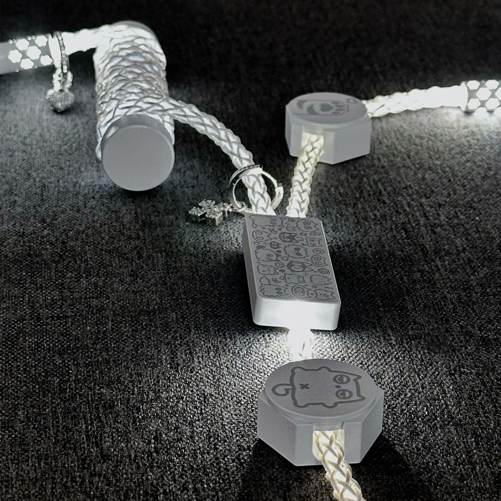 Cavo Tastiera Magnetico D40 co - Gaming Accessories White recensione e prezzo